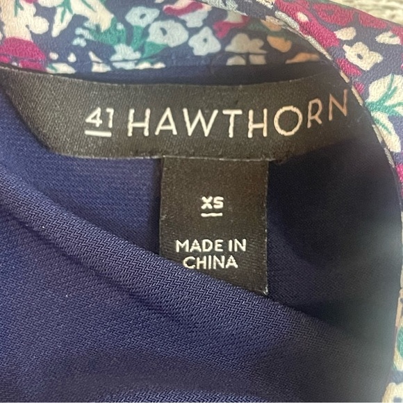 41 Hawthorn Clearwater Mixed Media Surplice Top Extra Small - Picture 6 of 10